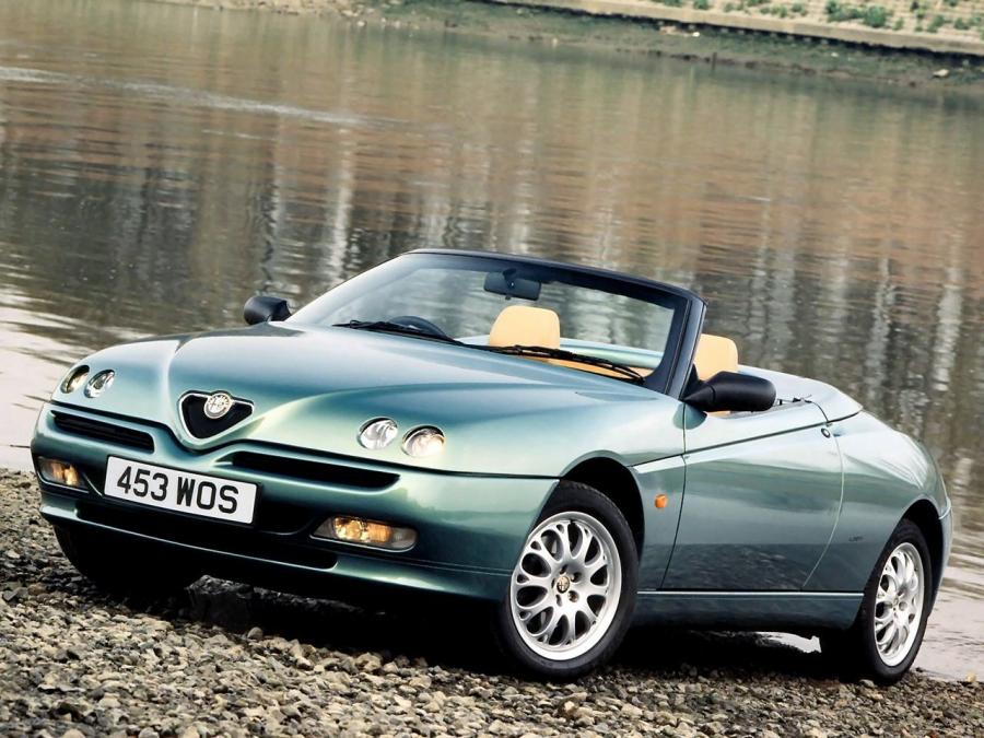  Alfa Romeo Spider (916S) 1998 года  (UK) (фото 3 из 3)